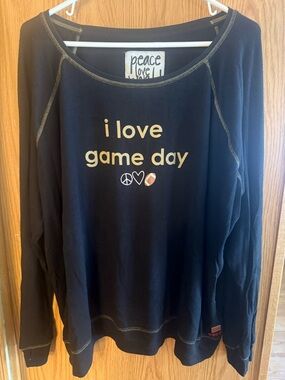 Peace Love World "I Love Game Day" Top